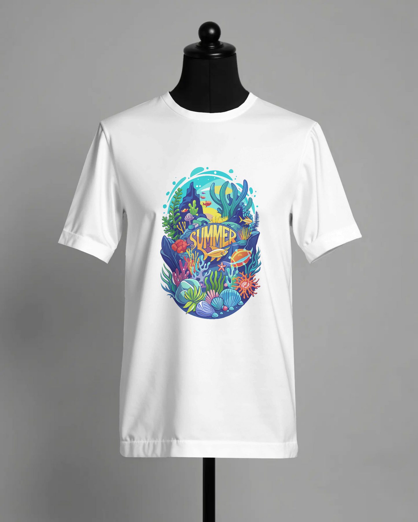 Under The Sea | EstateMood T-Shirt Classica in Cotone Premium